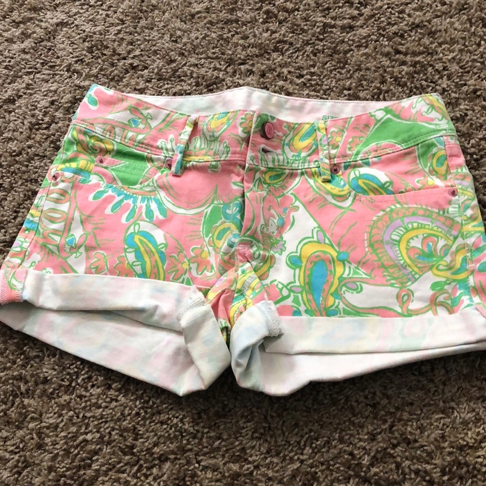 Lilly Pulitzer Patterned Shorts. - image 1